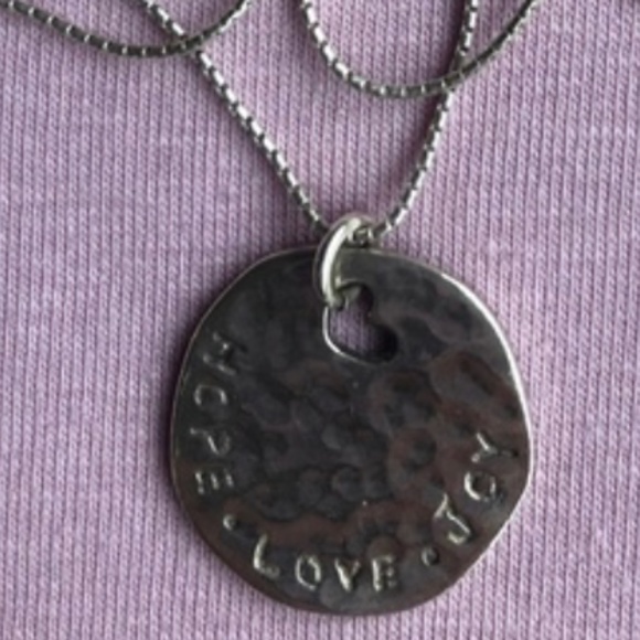 “Magnolia “Sterling Silver Pendant Necklace. - Picture 2 of 2